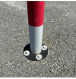 Poteau de balisage à sceller en acier – IDEQUIP