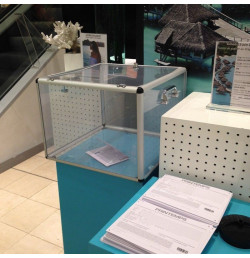 Urne électorale en plexiglas sur pied – Capacité 600 ou 1200 bulletins