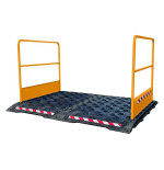 Passerelle de chantier avec garde-corps – 1 tonne, plusieurs largeurs