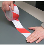 Ruban adhésif de signalisation rouge/blanc ou noir/jaune 50 mm x 33 m