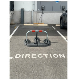 Barrière de parking rabattable Ø50 mm Acier zingué et base caoutchouc
