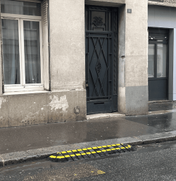 Rampes d’accès fixes en caoutchouc 35 à 200 mm Jusqu’à 40 tonnes