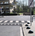 Plateau ralentisseur belge H100 avec passage piéton – Sur mesure – Jusqu’à 50T