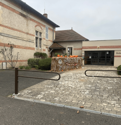 Portillon rotatif extensible rouge en acier Sécurité d’accès modulable