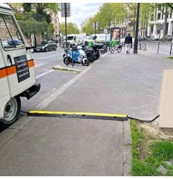 Passe-câble caoutchouc CP1031 3 canaux 58x52 mm – 15 tonnes