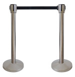 Kit 2 poteaux à sangle 10 m Ø76 mm – Noir ou inox | Guidage public et régulation de trafic intérieur