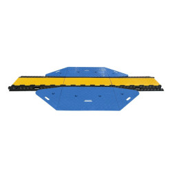 Wheelchair-Accessible Cable Protector CP1071 – 3 Channels Ø65 mm with PMR Ramps – 40 T | 910×1610 mm