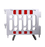 Barrière de chantier plastique modulable 1200 à 2000 mm – IDEQUIP