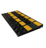 Rampes d’accès fixes en caoutchouc 35 à 200 mm Jusqu’à 40 tonnes