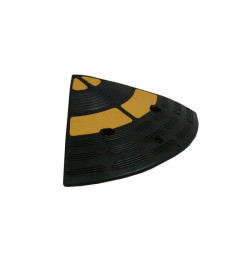 Rampes d’accès fixes en caoutchouc 35 à 200 mm Jusqu’à 40 tonnes