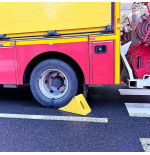 Cale roue poids lourds PEHD – Infranchissable & conforme | IDEQUIP