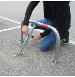 Barrière de Parking Rabattable Ø38 mm en Acier Zingué