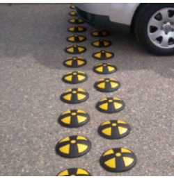 Plot ralentisseur en caoutchouc Ø250 mm – Hauteur 40 mm, 20 tonnes