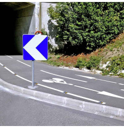 Plot routier réfléchissant double face – 100 x 100 mm – Orange ou Vert