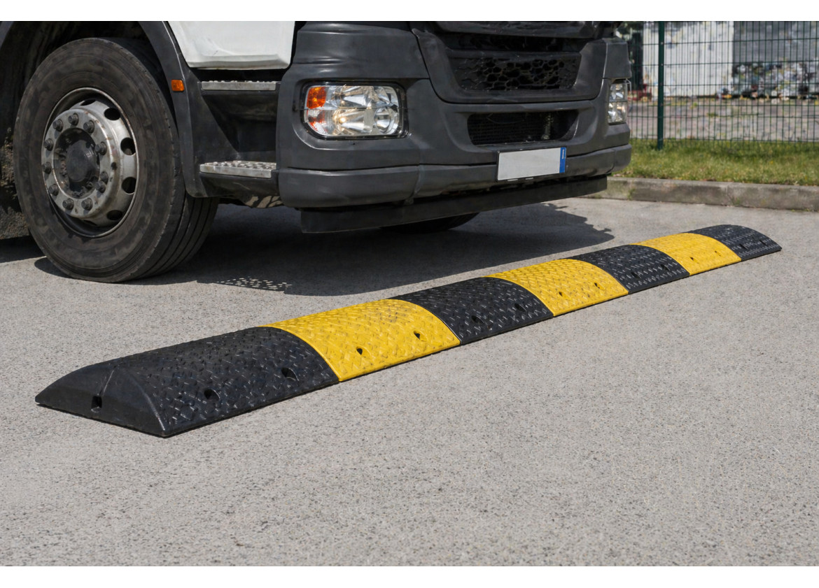 Ralentisseur spécial camion VISO HD700NJ : la solution efficace pour sécuriser les zones à fort trafic